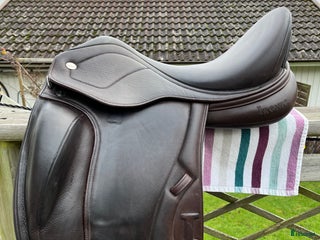 Sadlar hästutrustning till salu: Iconic Evolution i Göteborg - Annons 9