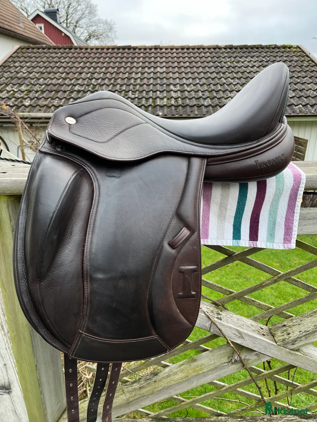 Sadlar hästutrustning till salu: Iconic Evolution  i Göteborg - Annons 1
