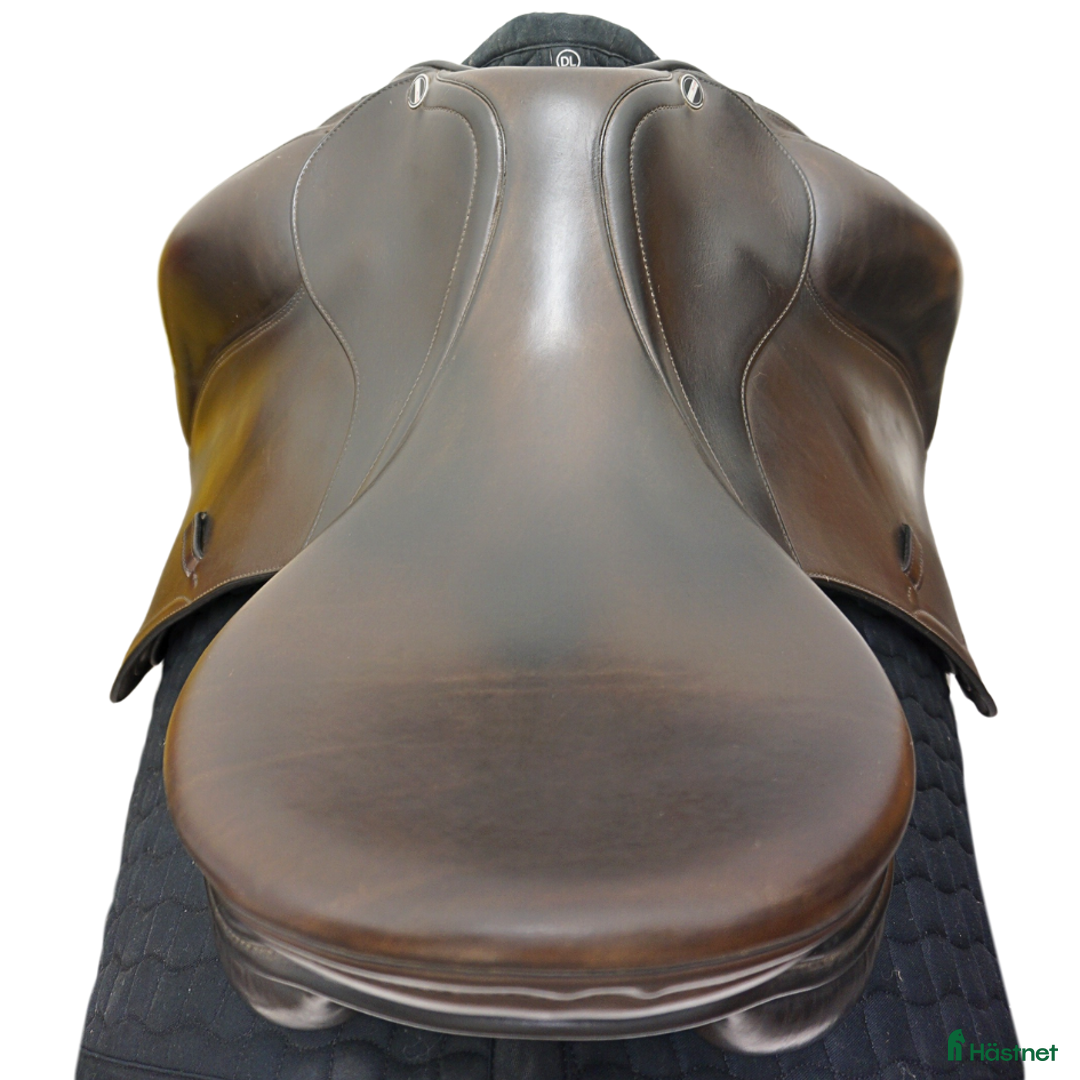 Sadlar hästutrustning till salu: Erreplus Rembrandt EVO 18" - nystoppad! i Upplands Väsby - Annons 5