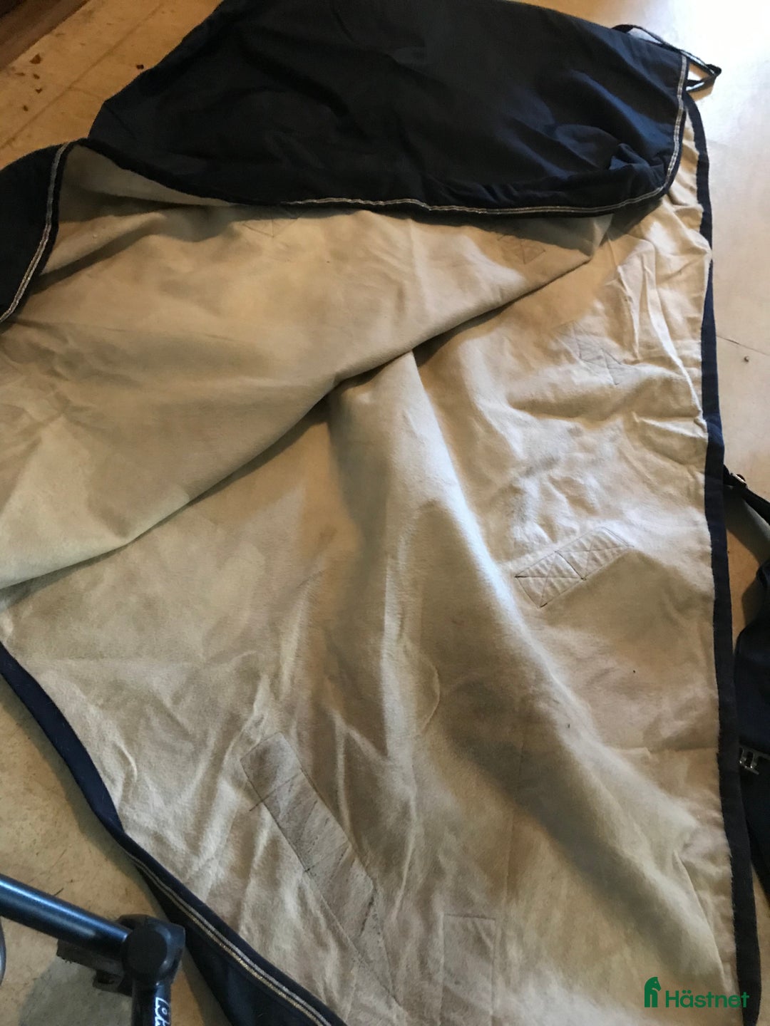 Täcken hästutrustning till salu: 3 st regntäcke från eskadron i Herrljunga - Annons 7
