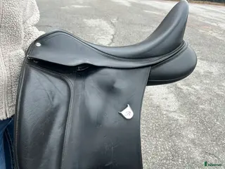 Sadlar hästutrustning Bates dressyrsadel - Annons 21