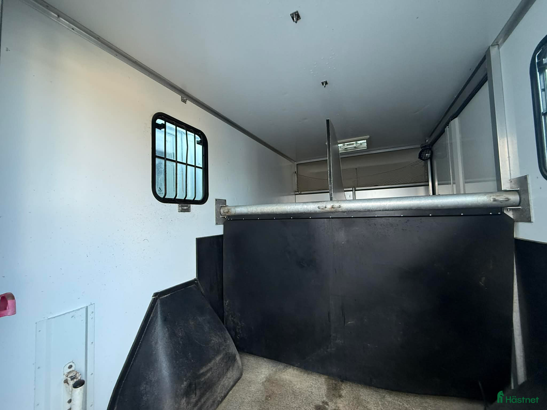 Hästlastbilar  fordon & transport till salu: Theault Firsteo med hög lastvikt!  i Köping - Annons 2