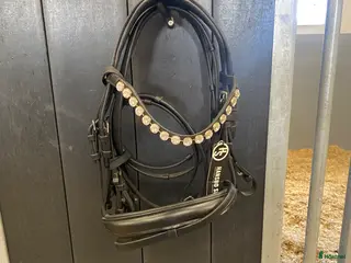Träns hästutrustning HS Jumeira träns till salu- oanvänt! i Haparanda - Annons 8