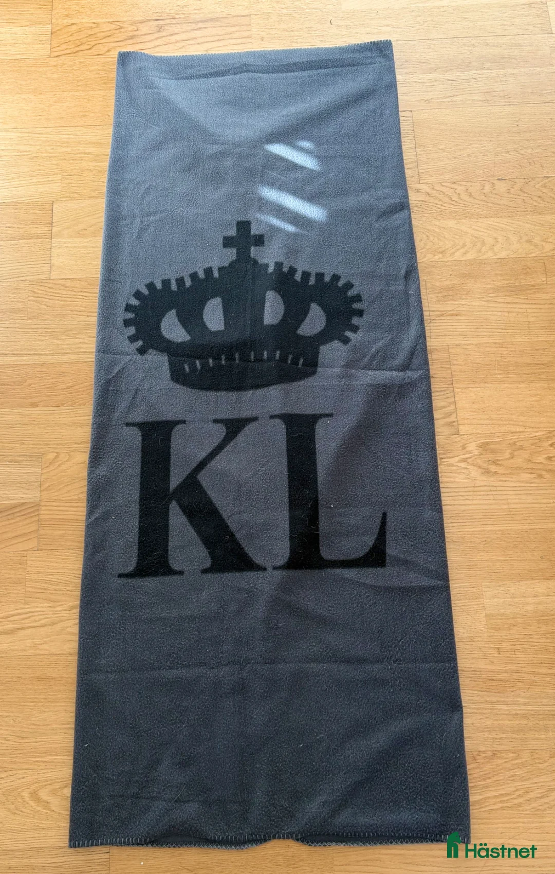 Täcken hästutrustning till salu: Fleecetäcke kingsland  - Annons 1