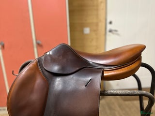 Sadlar hästutrustning till salu: Butet i fint skick i Södertälje - Annons 4
