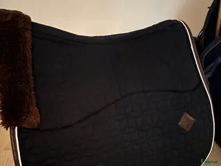 Schabrak & Vojlockar hästutrustning Kentucky schabrak skin friendly dressyr i Trångsund - Annons 20