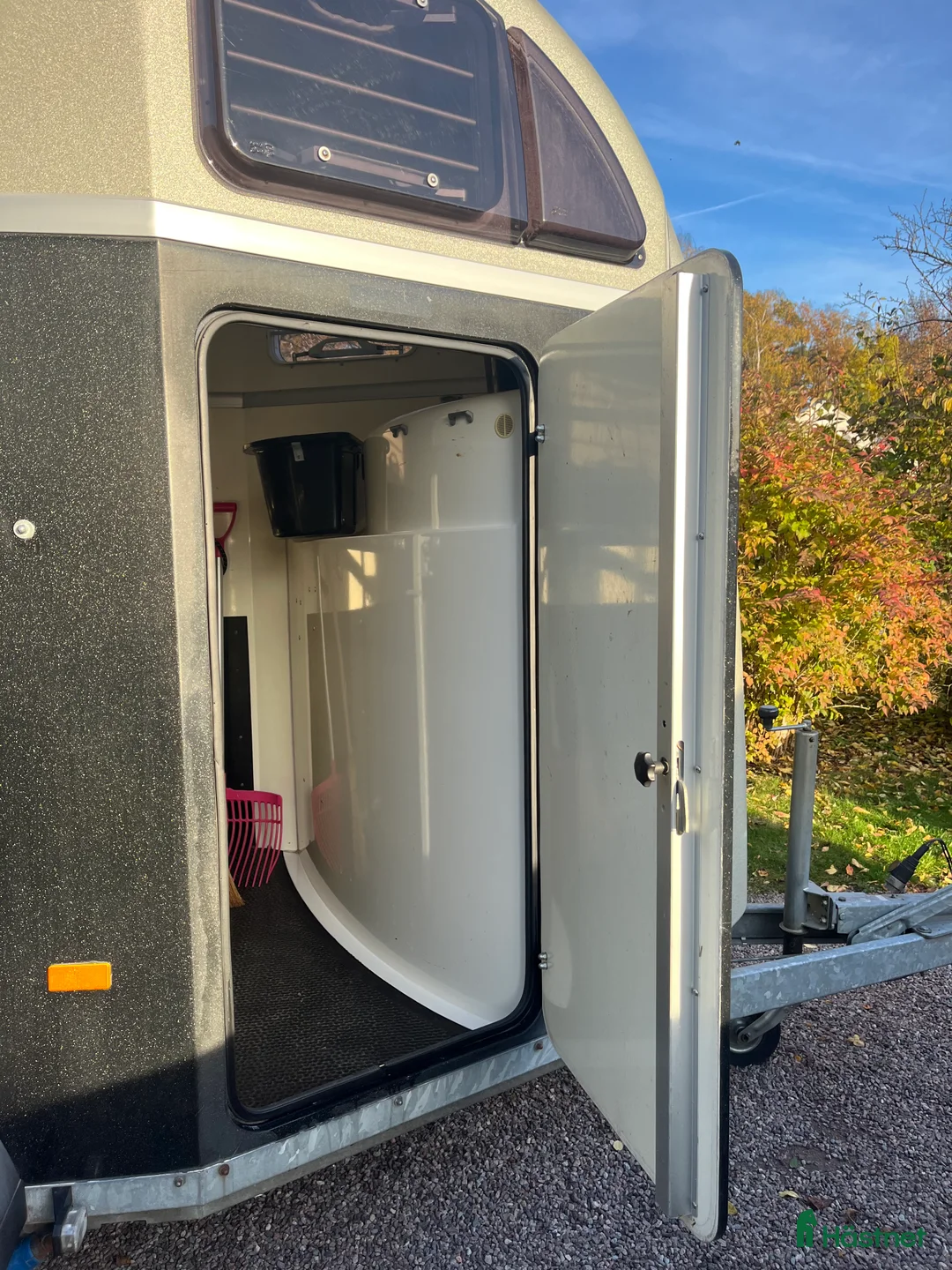 Hästtransporter  fordon & transport till salu: Humbaur Zephir hästtransport - Annons 2