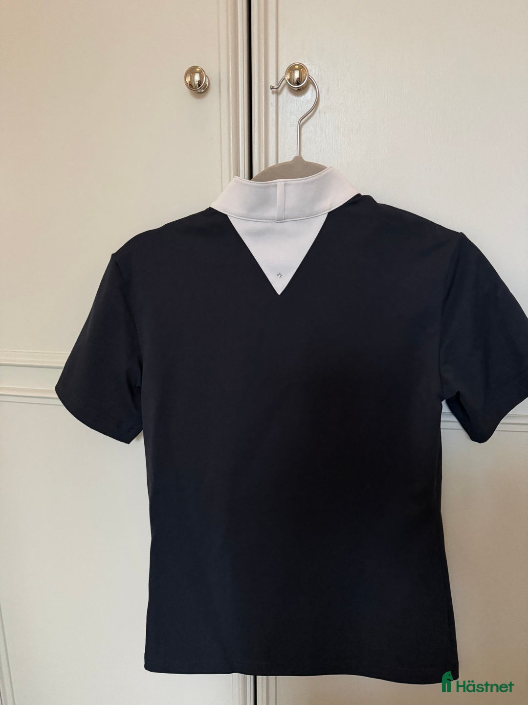 Övrigt Ridkläder ryttarutrustning till salu: Samshield tävlingsblus nyskick  i Djursholm - Annons 2