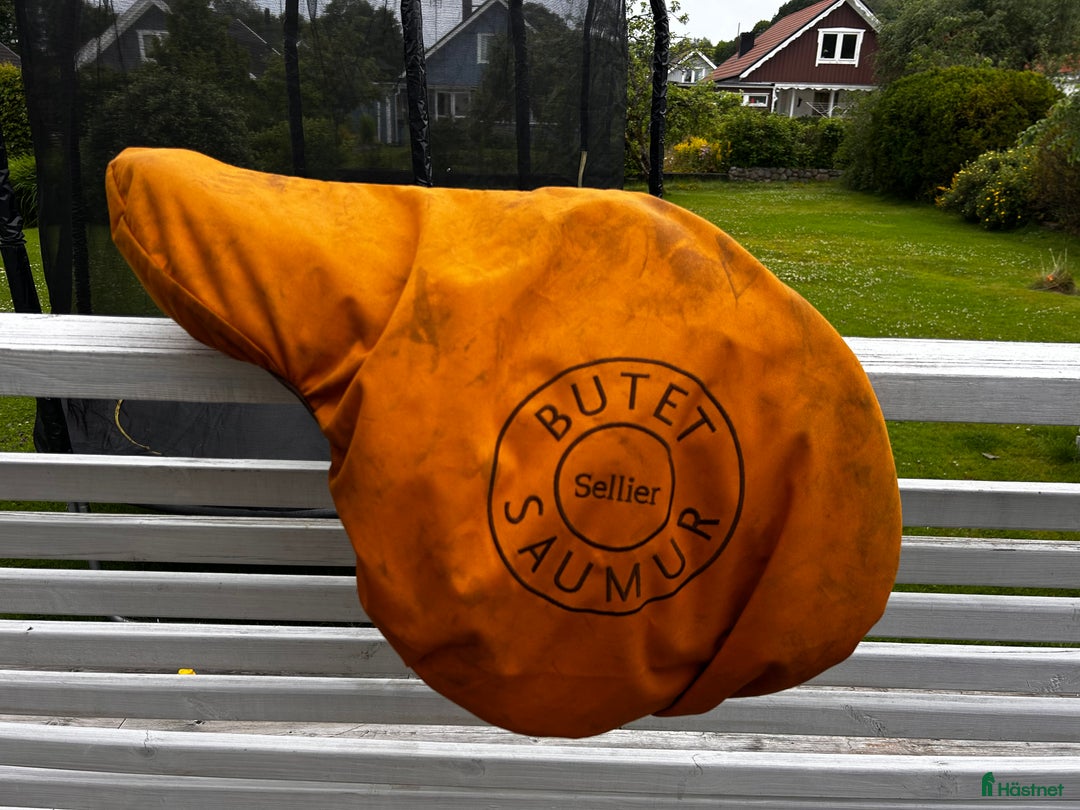 Sadlar hästutrustning till salu: Butetsadel 18 tum! i Romelanda - Annons 8