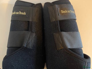 Benskydd hästutrustning till salu: Back on track damasker i Ulricehamn - Annons 5