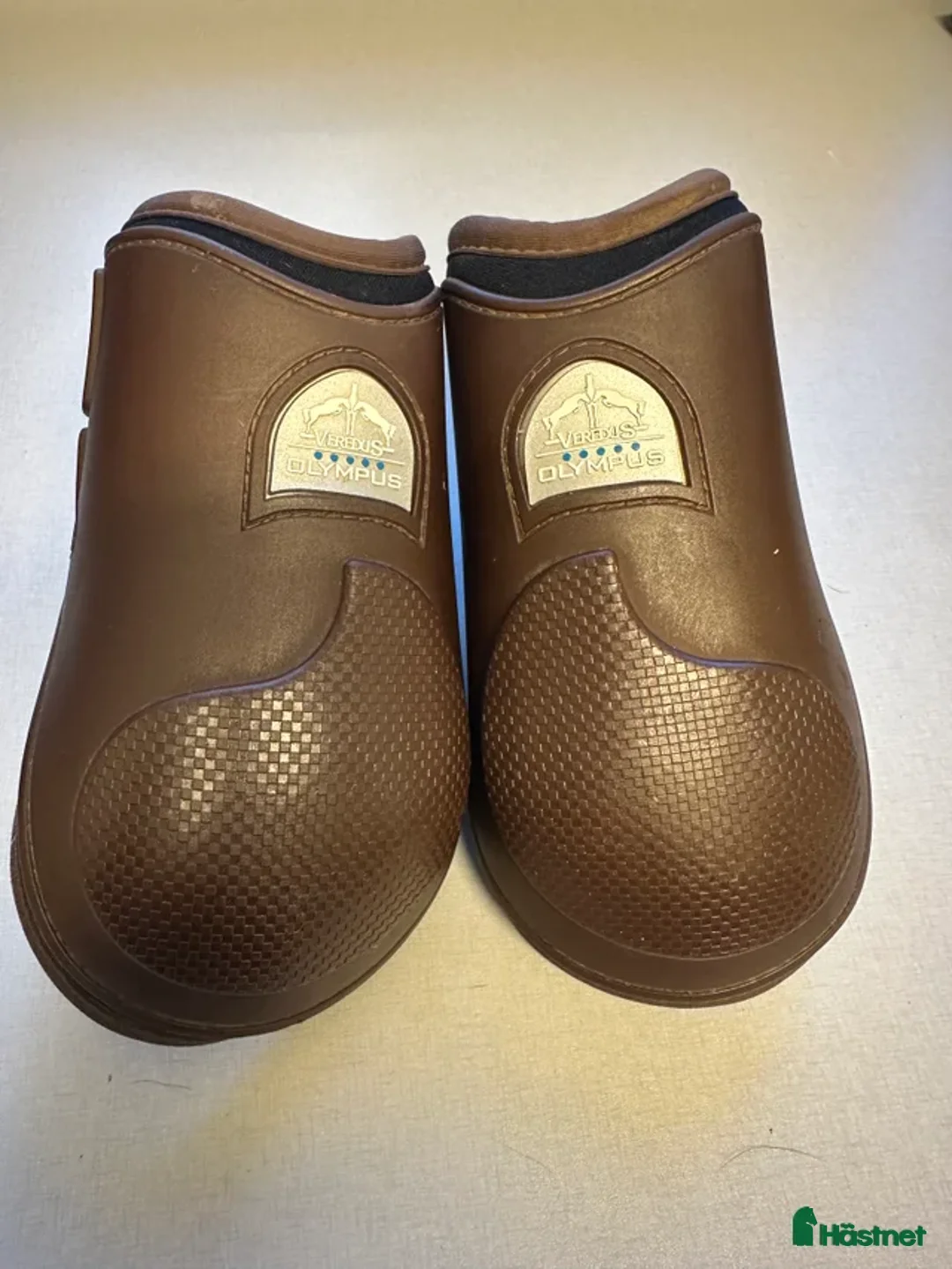 Benskydd hästutrustning till salu: Veredus i Uppsala - Annons 1