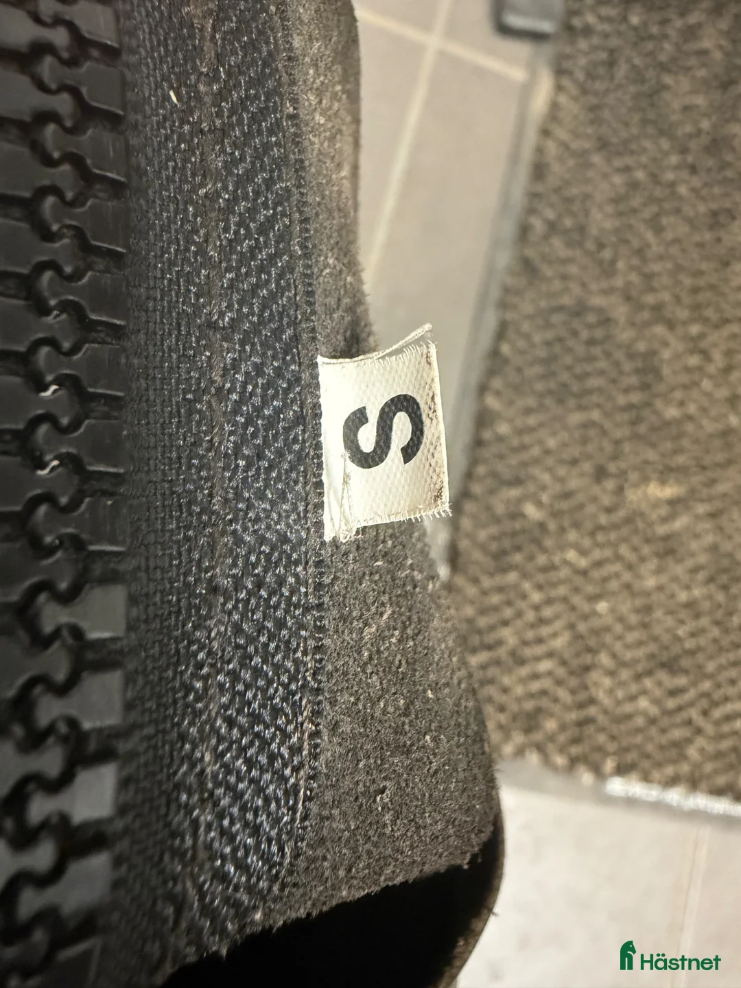 Ridbyxor ryttarutrustning till salu: Fina chaps - Annons 2