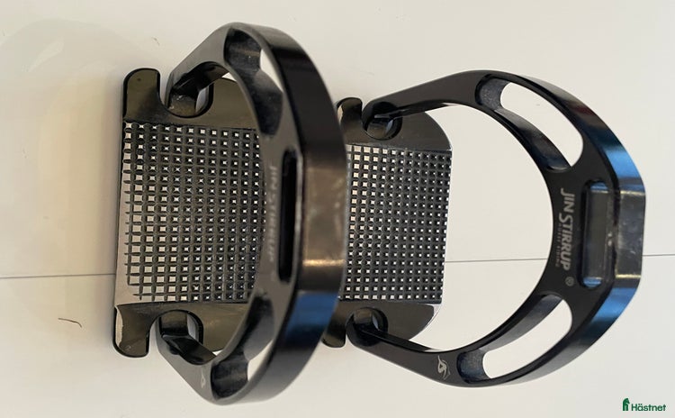 Stigbyglar hästutrustning till salu: Jin Stirups i Sävedalen - Annons 6