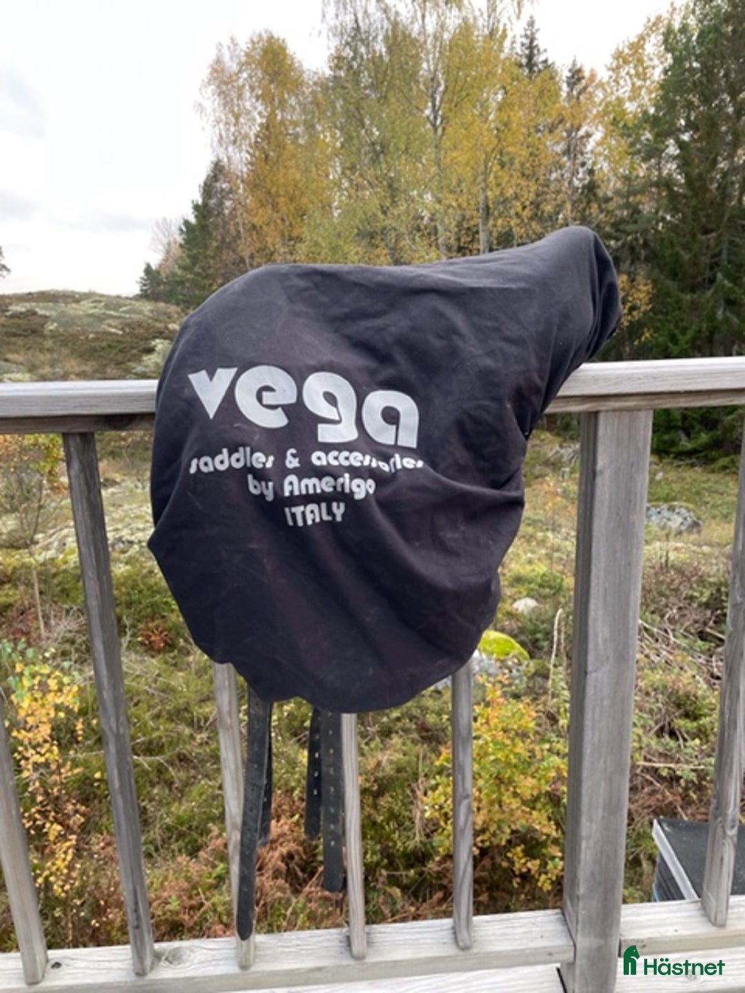 Sadeltillbehör hästutrustning till salu: AMERIGO VEGA DRESSYRSADEL med tillbehör i Värmdö - Annons 6