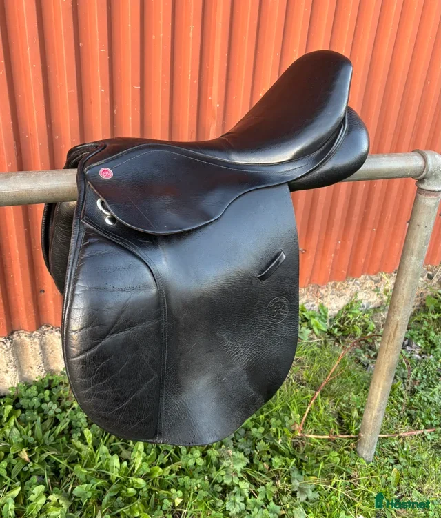 Sadlar hästutrustning Clarige House allround sadel 17” svart - Annons 6