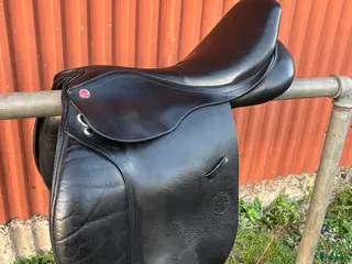 Sadlar hästutrustning Clarige House allround sadel 17” svart - Annons 6