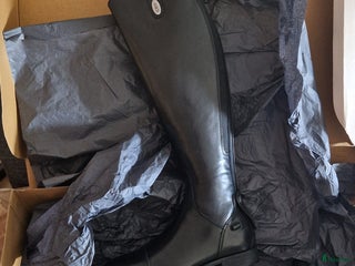 Ridstövlar ryttarutrustning till salu: Nya Arezzo i Kristianstad - Annons 2
