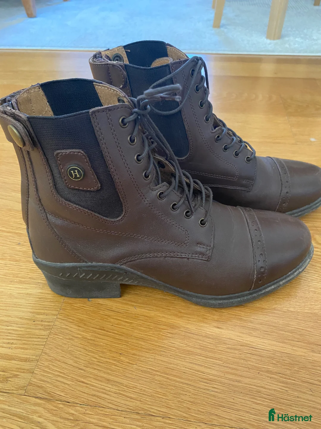 Ridstövlar ryttarutrustning till salu: Bruna Jodhpur Casone strl 37 - Annons 2