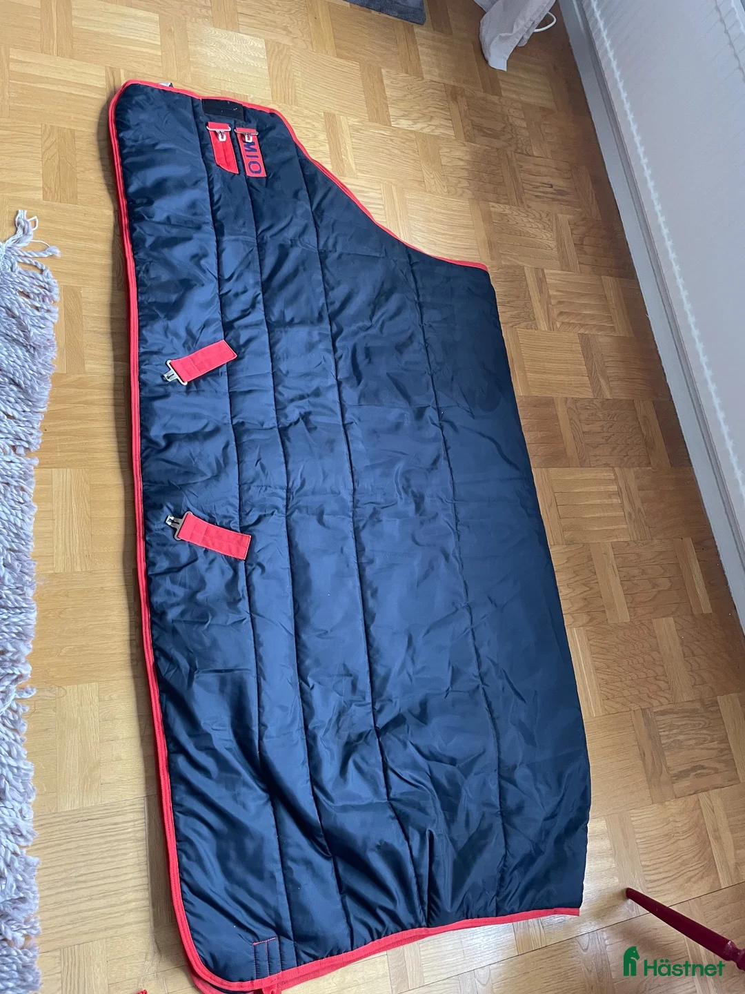 Täcken hästutrustning till salu: Amigo horsewear innetäcke 140cm - Annons 1