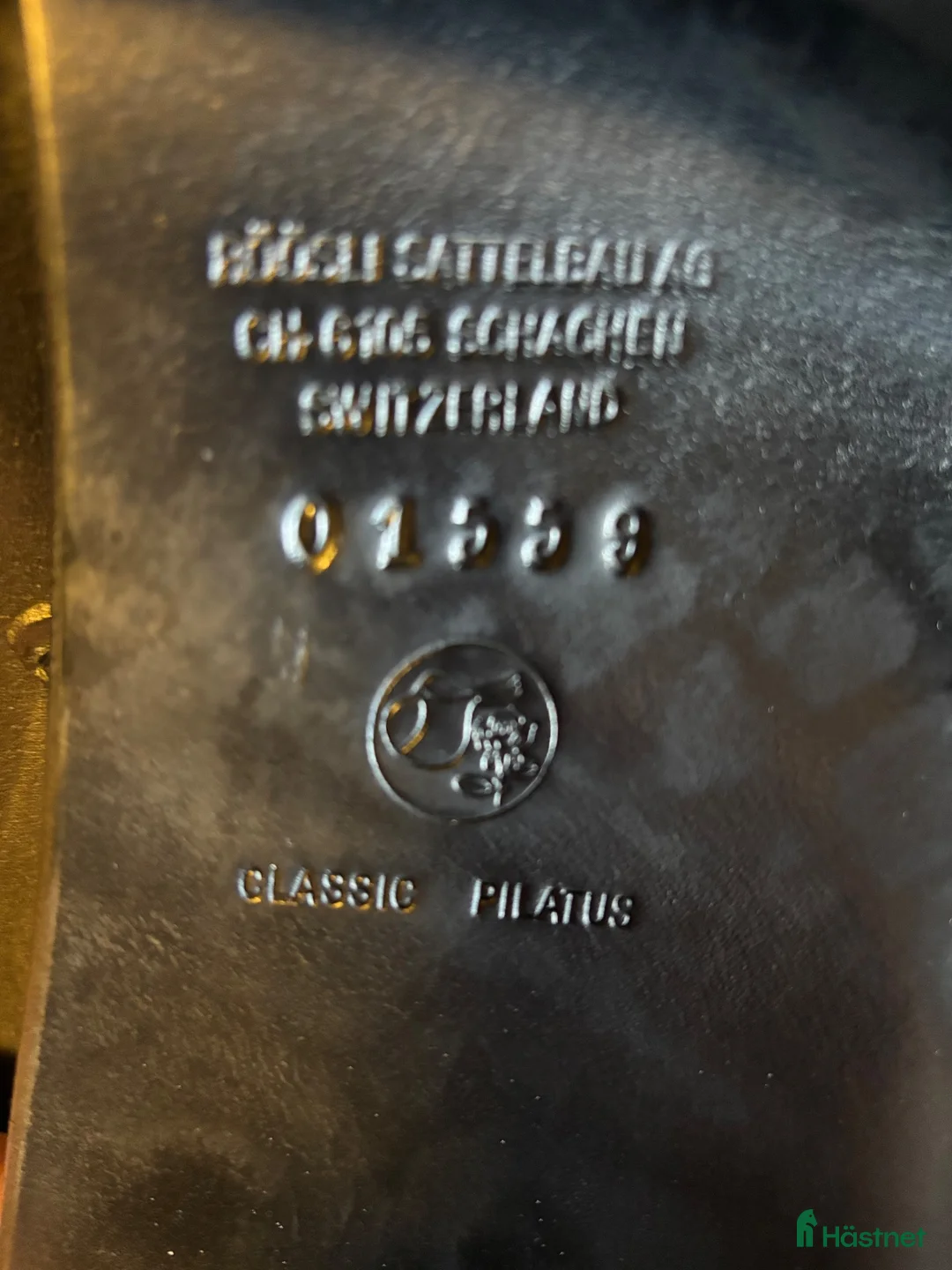Sadlar hästutrustning till salu: Röösli Classic Pilatus 18” – nystoppad maj 2026 - Annons 4