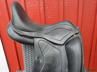 Sadlar hästutrustning Fantastisk skön sadel!! i Bodafors - Annons 15