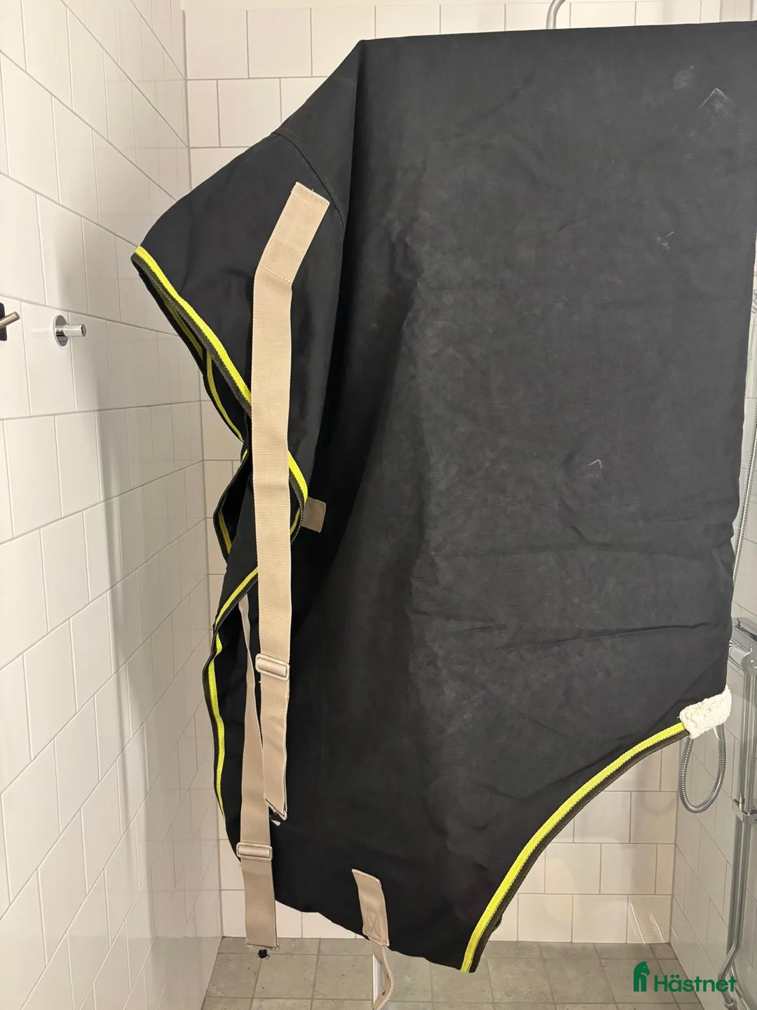 Täcken hästutrustning till salu: Sex stycken täcken i Täby - Annons 3