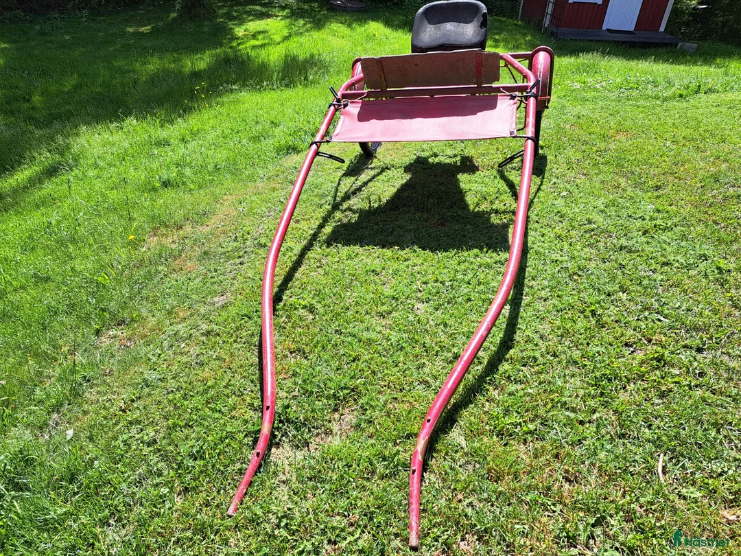 Travsulkys trav till salu: TRAV CUSTOM SÄKERHET SULKY O SPEEDCART HUDIK i Sorunda - Annons 2