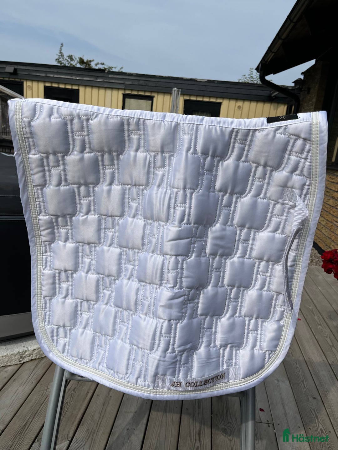 Schabrak & Vojlockar hästutrustning till salu: Fint tävlingsschabrak i Halmstad - Annons 1