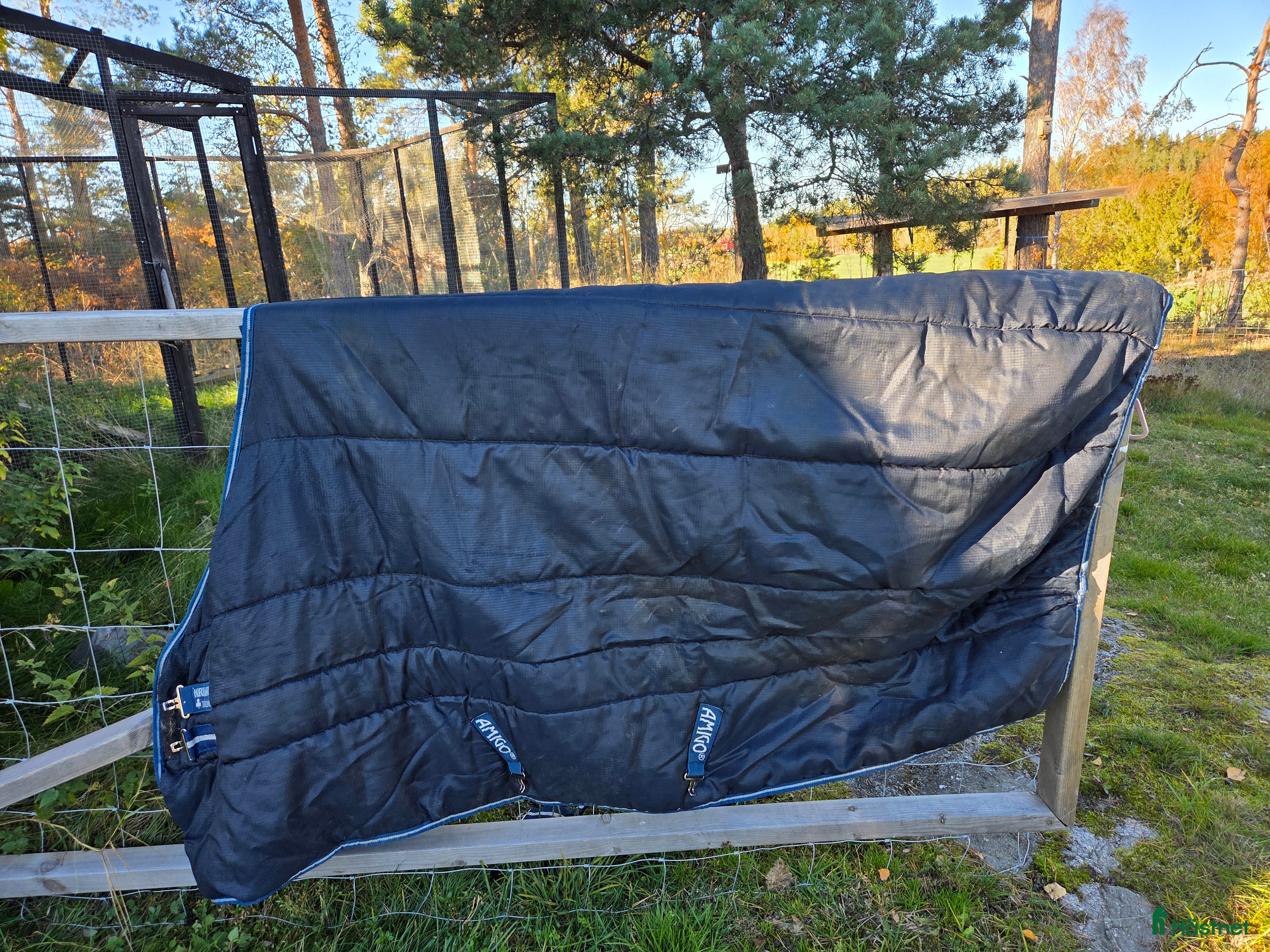 Täcken hästutrustning till salu: Stalltäcke Amigo horseware  i Vikbolandet - Annons 4