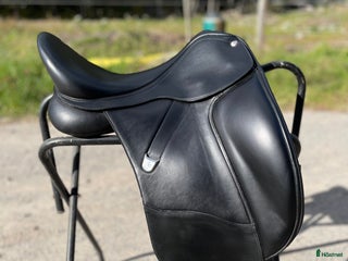 Sadlar hästutrustning till salu: Bates Dressage Luxe sadel i Tullinge - Annons 5