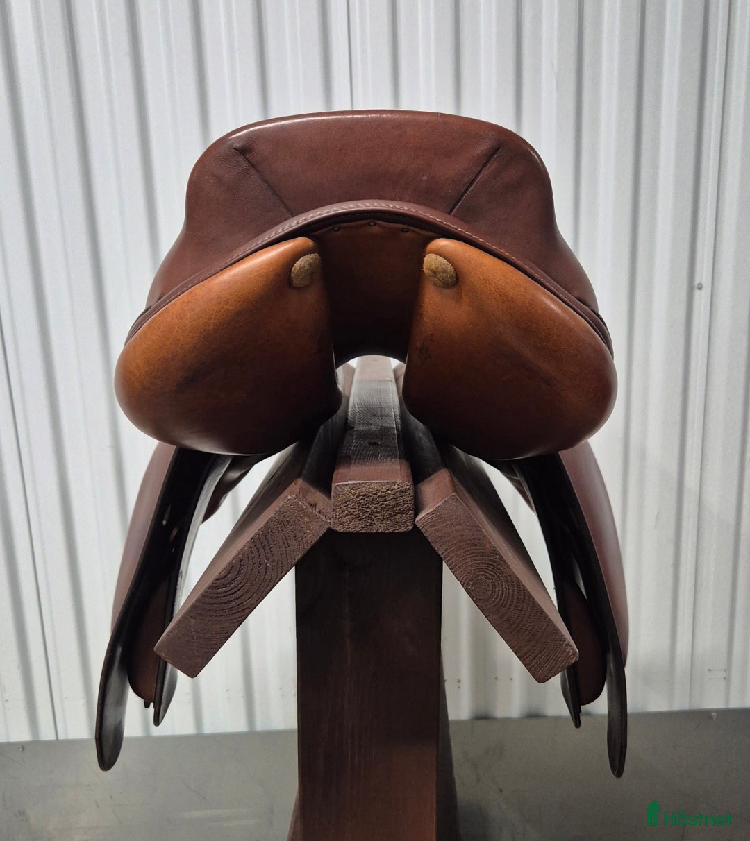 Sadlar hästutrustning till salu: Guy chanel hoppsadel i mycket fint skick  i Allerum - Annons 3