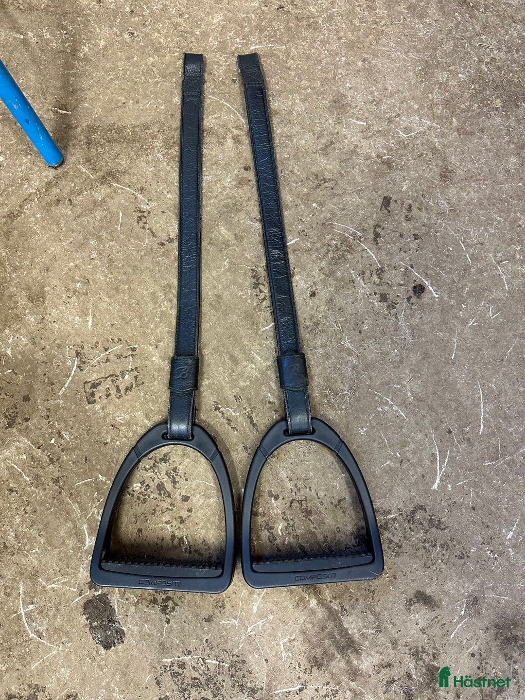 Sadlar hästutrustning till salu: Wintec hopp inkl 5 järn i Vuollerim - Annons 6