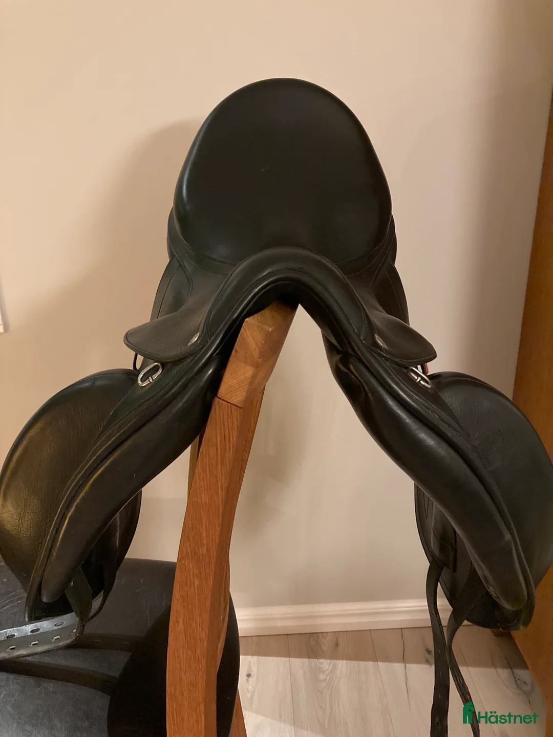 Sadlar hästutrustning till salu: Equipe olympia dressyr i Uppsala - Annons 2