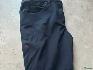 Ridbyxor ryttarutrustning till salu: Marinblå cavalleria toscana ridbyxa. i Nässjö - Annons 4