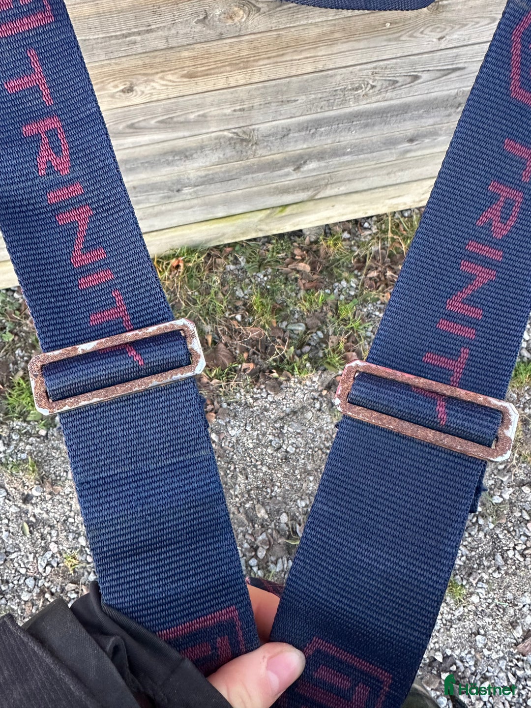 Täcken hästutrustning till salu: 50 grams regntäcke  i Glanshammar - Annons 3