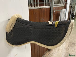 Sadeltillbehör hästutrustning till salu: Mattes pad stl.M i Enköping - Annons 7