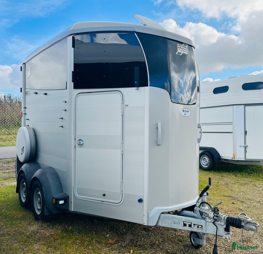 Hästtransporter  fordon & transport till salu: Ifor Williams HBX 506 Sadelkammare i Klippan - Annons 2