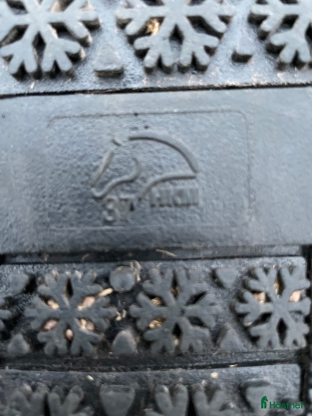 Ridstövlar ryttarutrustning till salu: Uggs  i Björköby - Annons 3