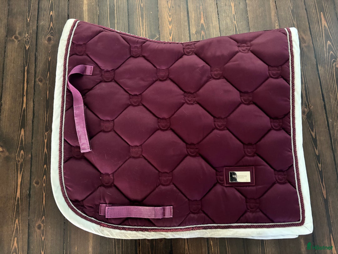 Schabrak & Vojlockar hästutrustning till salu: Dressyrschabrak equestrian Stockholm full i Sollentuna - Annons 1