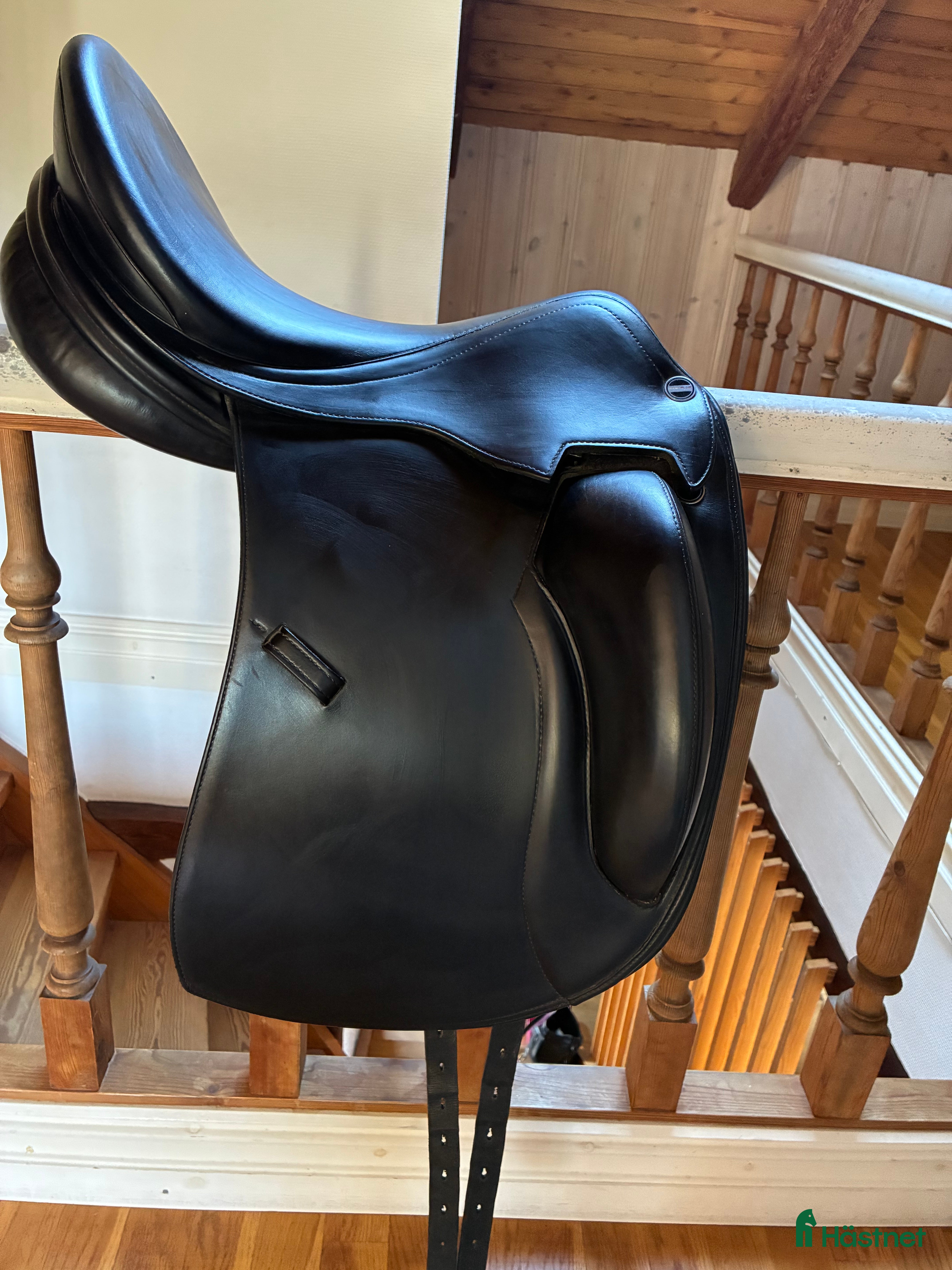Sadlar hästutrustning till salu: Erreplus dressyrsadel i Limhamn - Annons 1