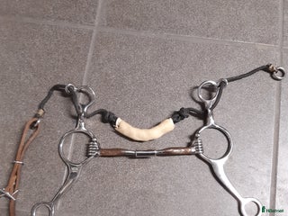 Bett hästutrustning till salu: Myler kombinationsbett i Enköping - Annons 23