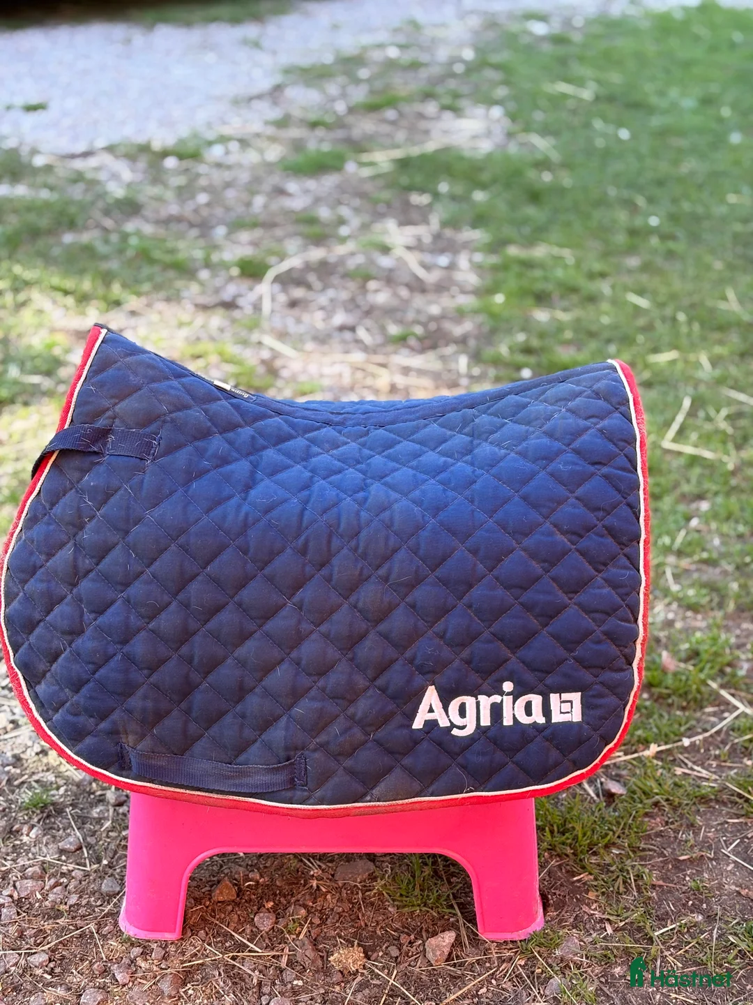 Schabrak & Vojlockar hästutrustning till salu: Många schabrak till allround ridning! - Annons 3