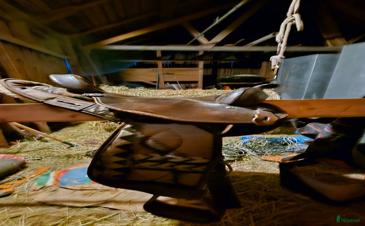 Sadlar hästutrustning till salu i Piteå - Annons 17