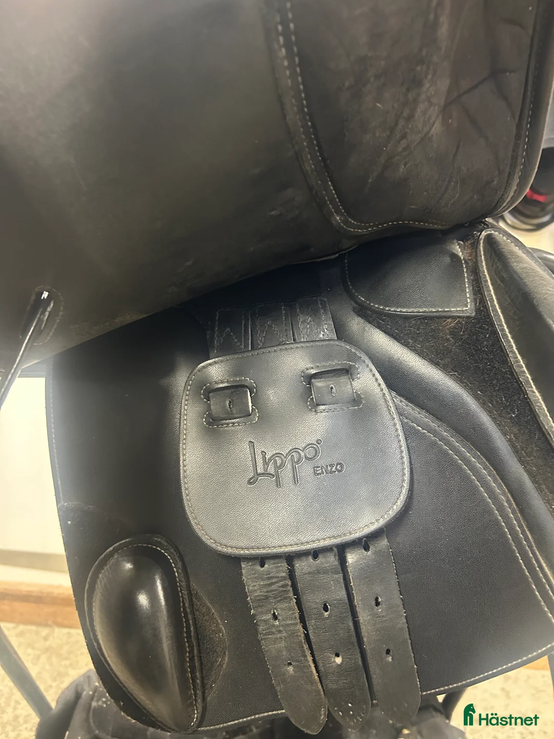 Sadlar hästutrustning till salu: Lippo Enzo hoppsadel i Växjö - Annons 4