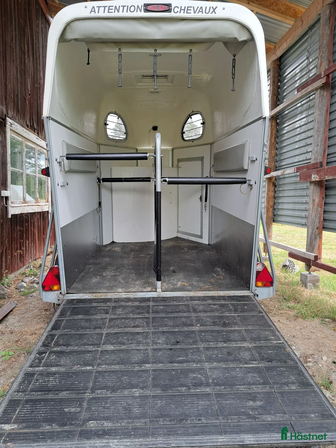 Hästtransporter  fordon & transport till salu: Cheval liberte nyrenoverad  - Annons 3
