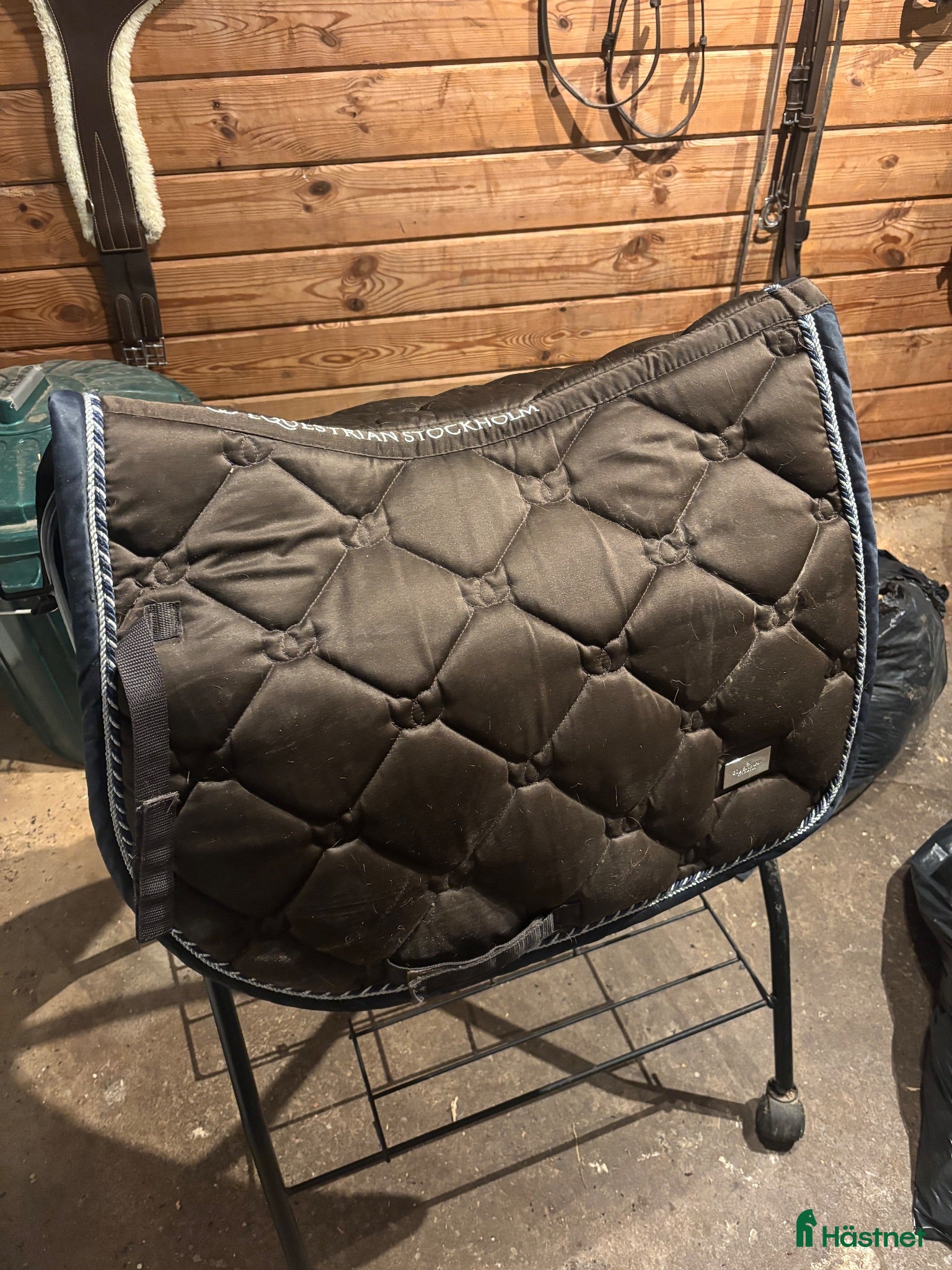 Schabrak & Vojlockar hästutrustning till salu: Equestrian Stockholm schabrak  - Annons 1