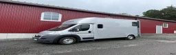 Hästlastbilar  fordon & transport till salu: Theault firsteo 2013  299900kr  - Annons 2