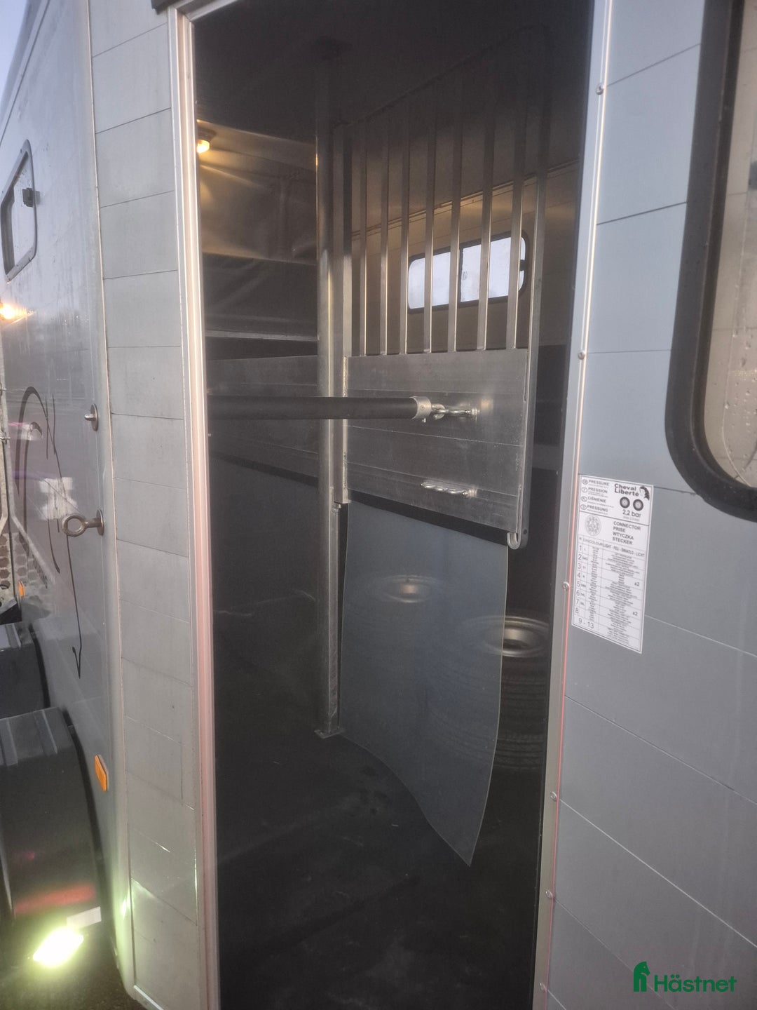 Hästtransporter  fordon & transport till salu: Cheval Touring viktad för B-kort i Falun - Annons 12