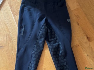 Ridbyxor ryttarutrustning till salu: Maya delorez ridbyxor! i Jät - Annons 9