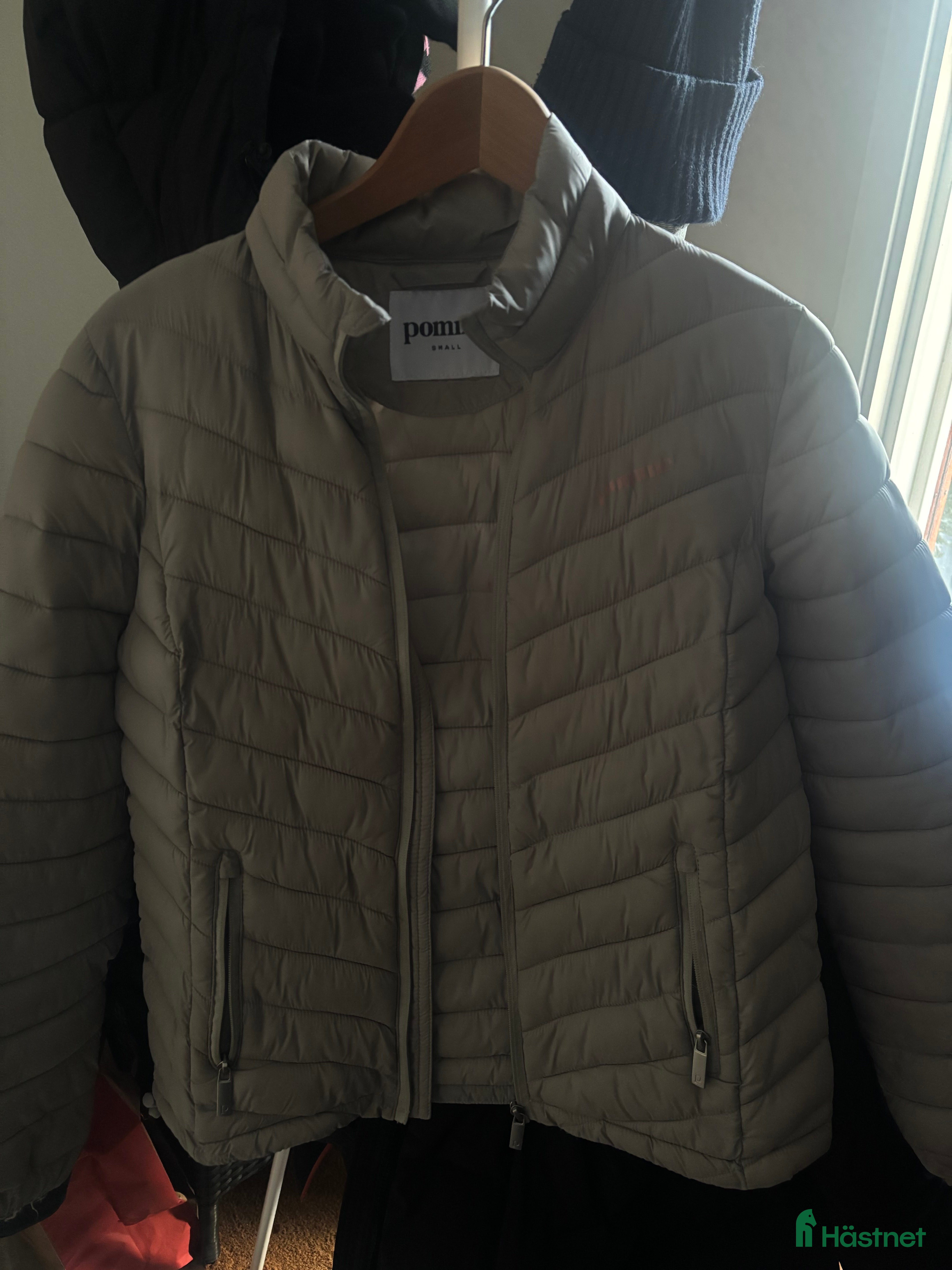 Jackor & Kavajer ryttarutrustning till salu: Pomme jacka i Viken - Annons 1